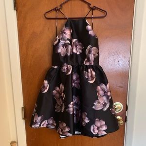 Lulu’s Fit and Flare Open Back Floral Dress sz XL